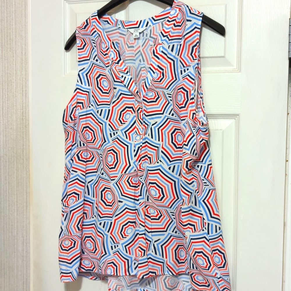Crown and Ivy size XL dress tank beach umbrella print.